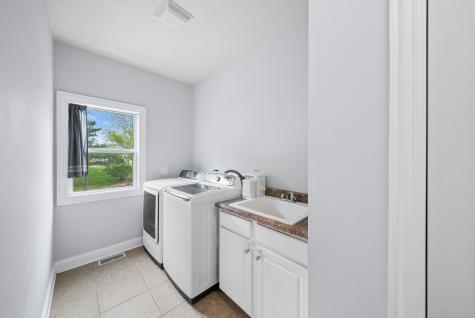 115 Pineridge Drive S Oswego IL 60543