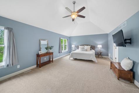 115 Pineridge Drive S Oswego IL 60543