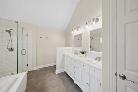 115 Pineridge Drive S Oswego IL 60543