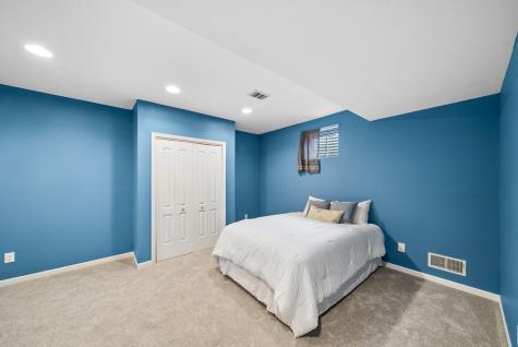 115 Pineridge Drive S Oswego IL 60543