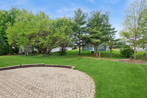115 Pineridge Drive S Oswego IL 60543