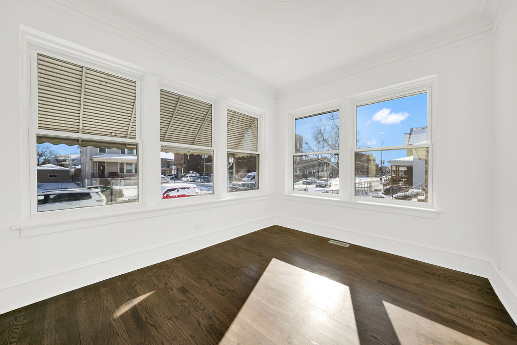 11440 South Indiana Avenue Chicago IL 60628