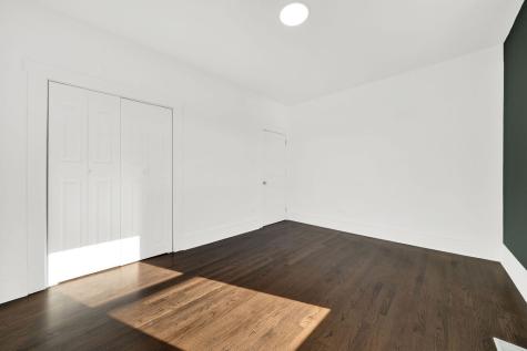 11440 South Indiana Avenue Chicago IL 60628