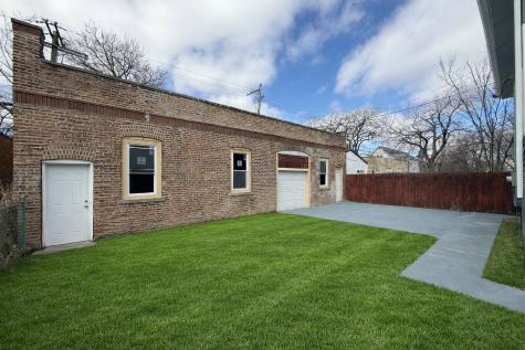 11440 South Indiana Avenue Chicago IL 60628