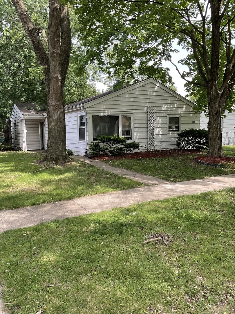 16841 Anthony Avenue Hazel Crest IL 60429