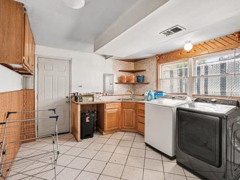 5858 West 88th Place Oak Lawn IL 60453