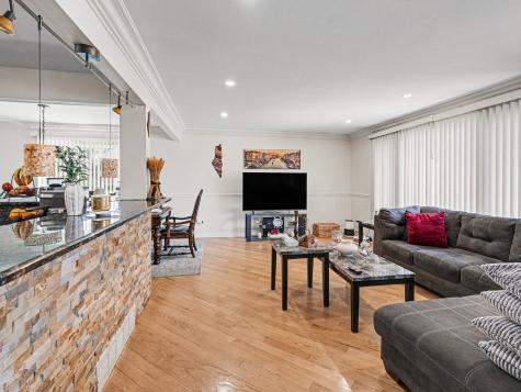 5858 West 88th Place Oak Lawn IL 60453