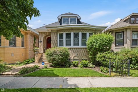 5822 North Sacramento Avenue Chicago IL 60659