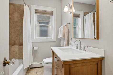 5822 North Sacramento Avenue Chicago IL 60659