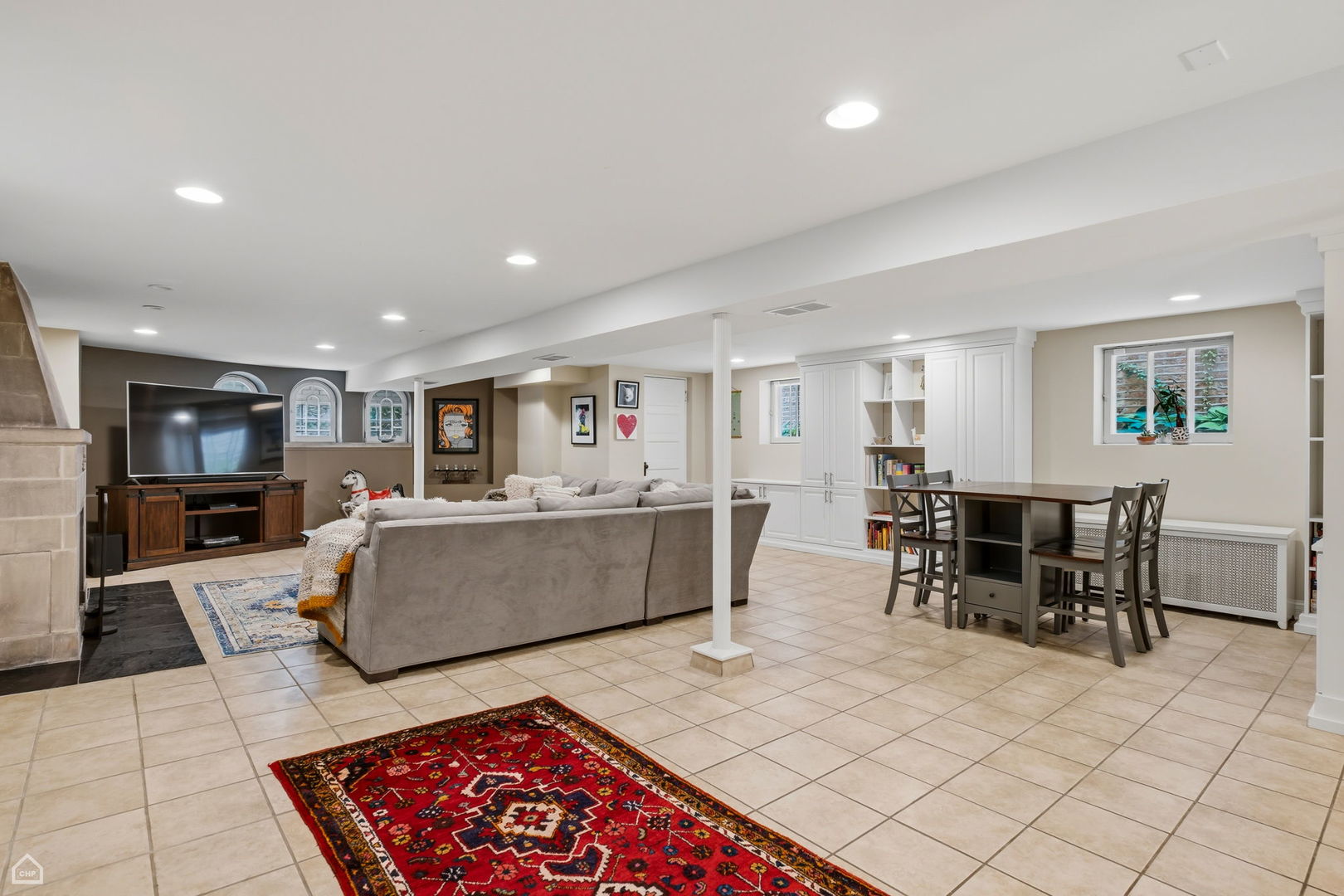 5822 North Sacramento Avenue Chicago IL 60659