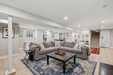 5822 North Sacramento Avenue Chicago IL 60659