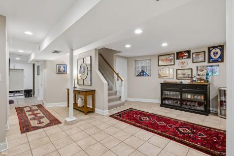 5822 North Sacramento Avenue Chicago IL 60659
