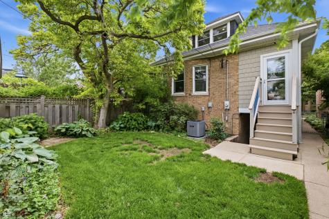5822 North Sacramento Avenue Chicago IL 60659