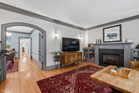5822 North Sacramento Avenue Chicago IL 60659