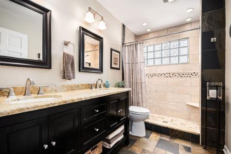 614 West Braeside Drive Arlington Heights IL 60004