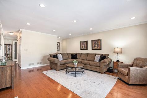 614 West Braeside Drive Arlington Heights IL 60004