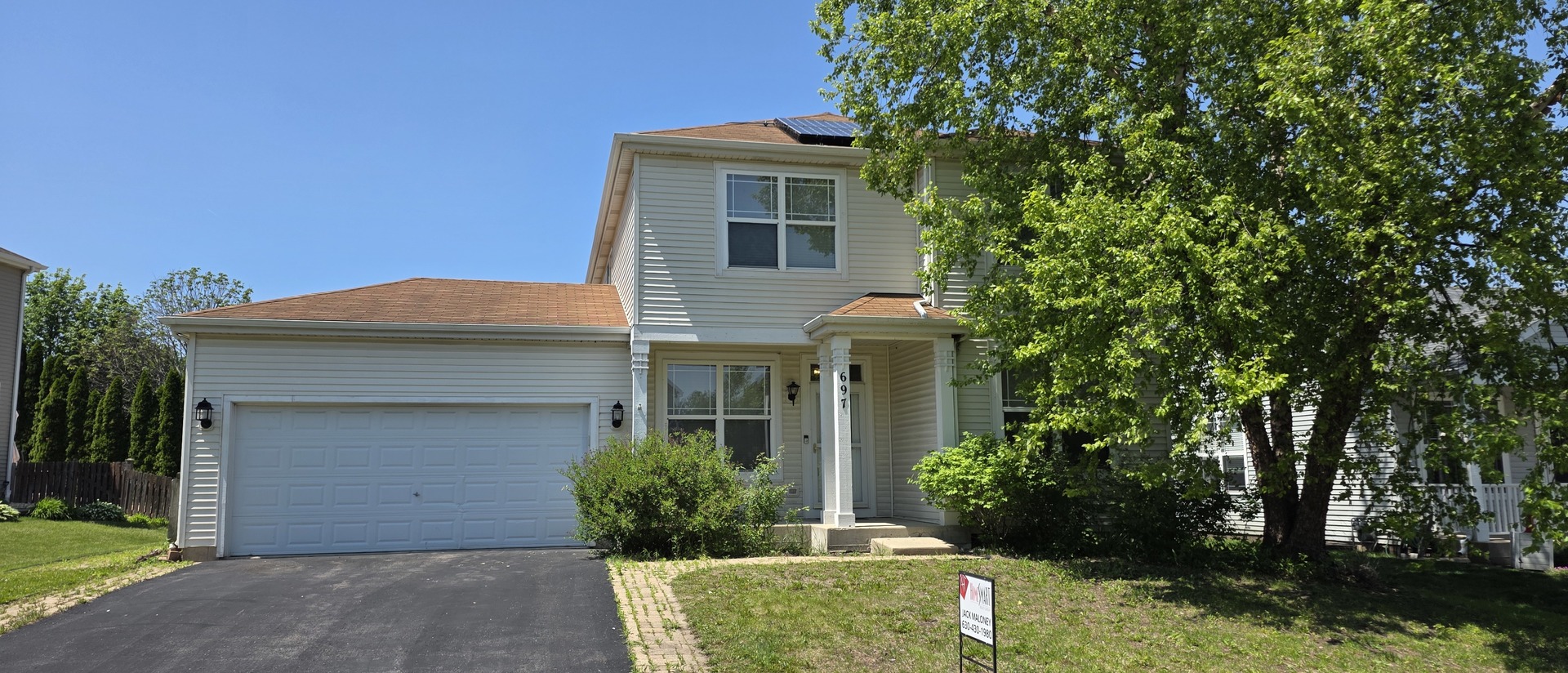 697 Periwinkle Lane Aurora IL 60504