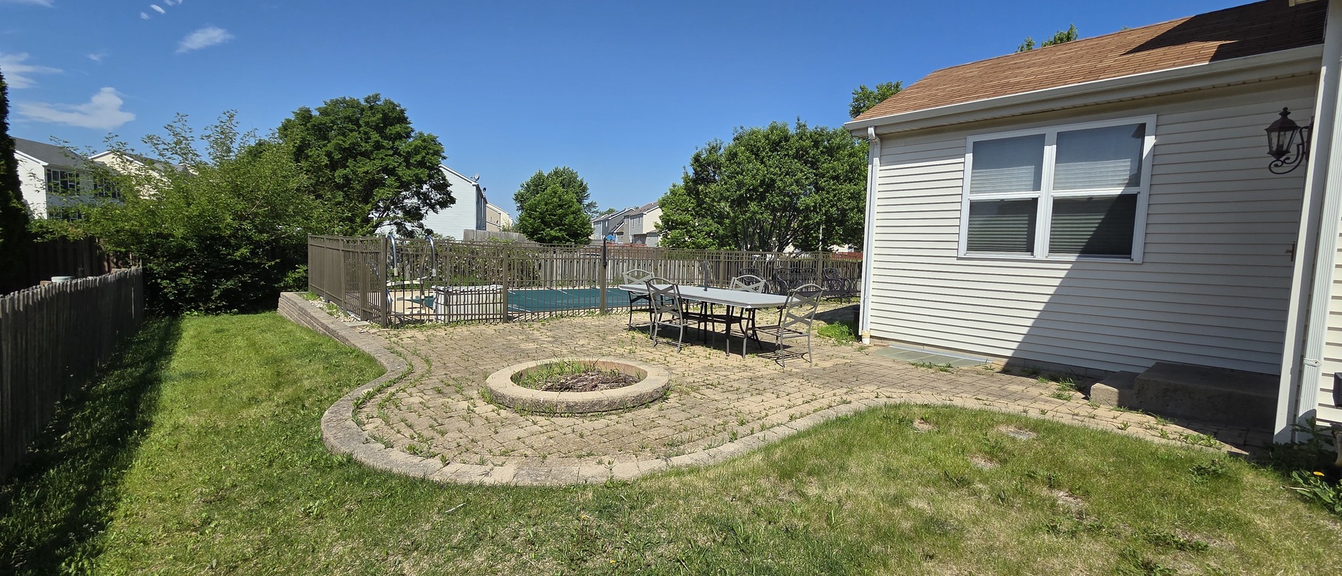 697 Periwinkle Lane Aurora IL 60504
