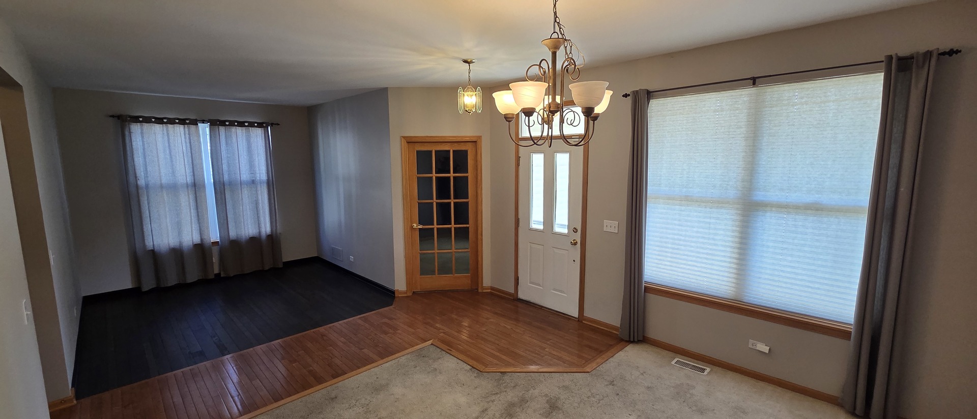 697 Periwinkle Lane Aurora IL 60504