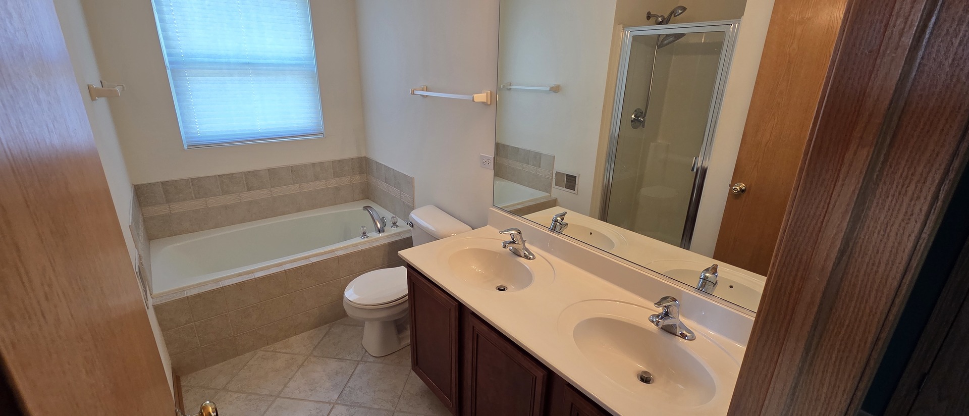 697 Periwinkle Lane Aurora IL 60504