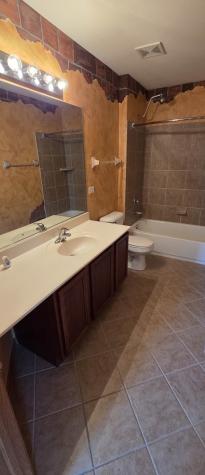 697 Periwinkle Lane Aurora IL 60504