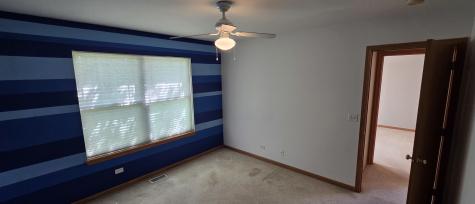 697 Periwinkle Lane Aurora IL 60504