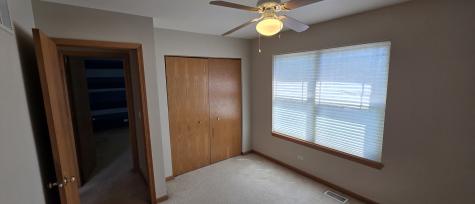 697 Periwinkle Lane Aurora IL 60504