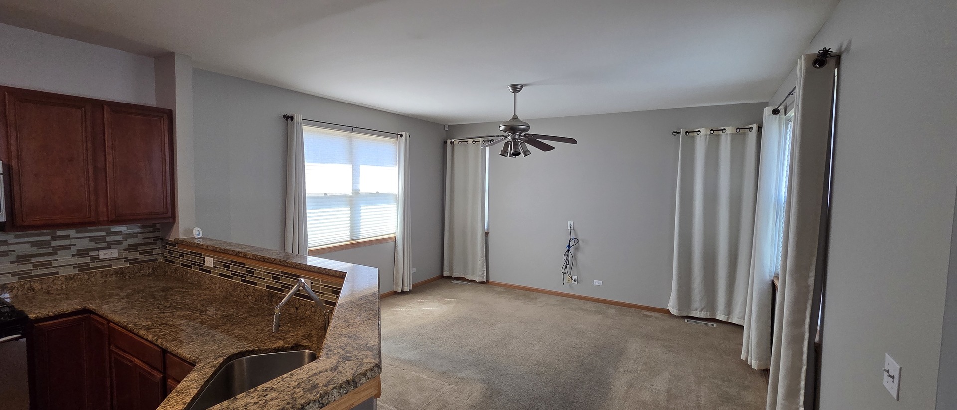 697 Periwinkle Lane Aurora IL 60504