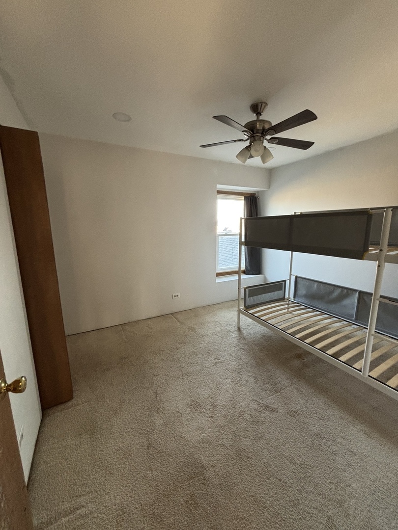 1122 Bradbury Circle Carol Stream IL 60188