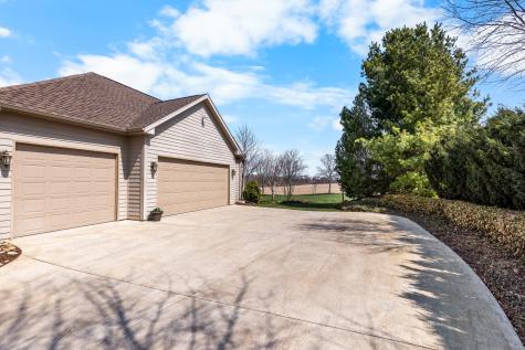 10125 Creek Ridge Trail Belvidere IL 61008