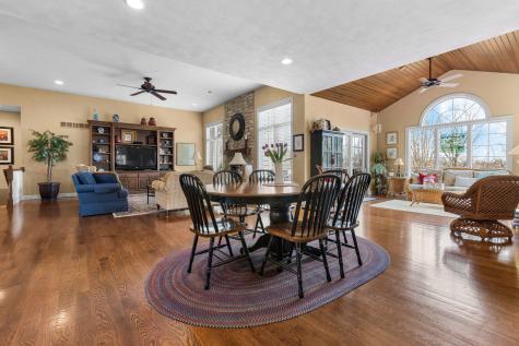 10125 Creek Ridge Trail Belvidere IL 61008