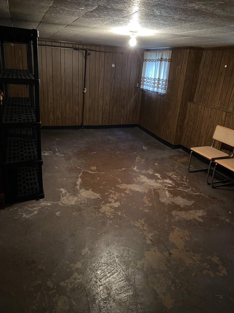 1225 East 71st Place Chicago IL 60619