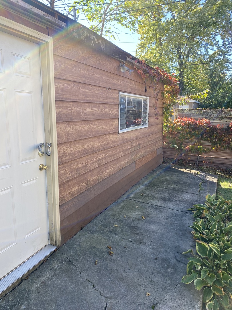 1225 East 71st Place Chicago IL 60619