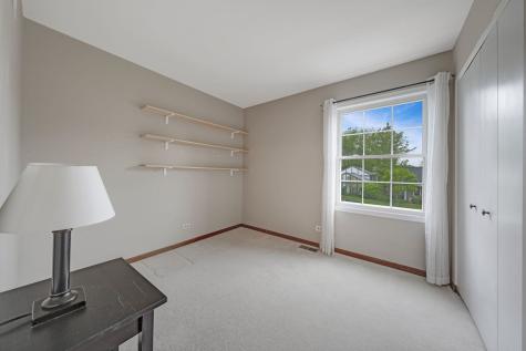 4977 Prairie Oak Road Gurnee IL 60031