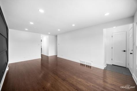 11101 South Ewing Avenue Chicago IL 60617