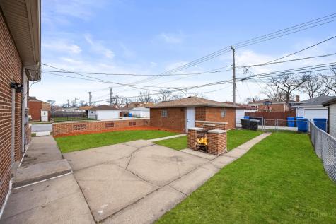11101 South Ewing Avenue Chicago IL 60617