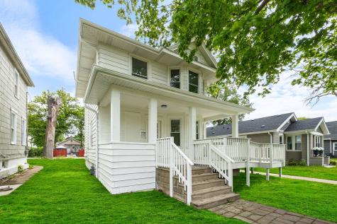 1817 Victoria Avenue North Chicago IL 60064