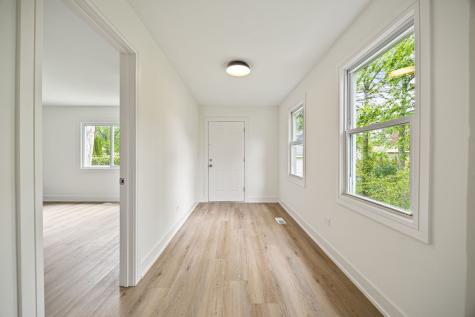 1817 Victoria Avenue North Chicago IL 60064