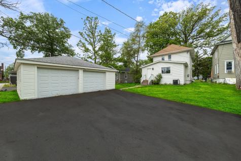 1817 Victoria Avenue North Chicago IL 60064