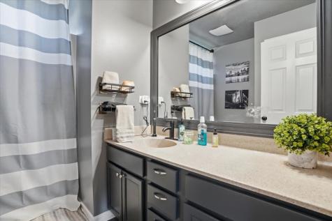 650 Iris Court Lake Villa IL 60046