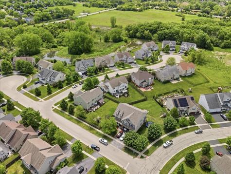 650 Iris Court Lake Villa IL 60046