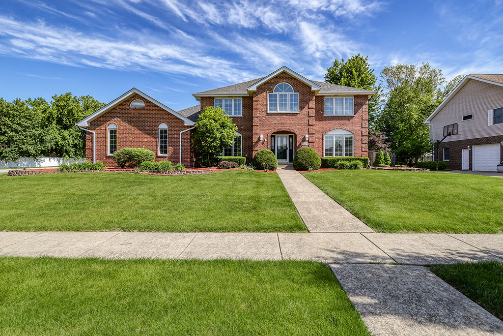 705 Ridgefield Road New Lenox IL 60451