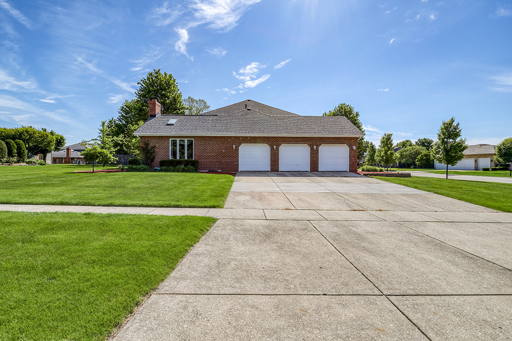 705 Ridgefield Road New Lenox IL 60451