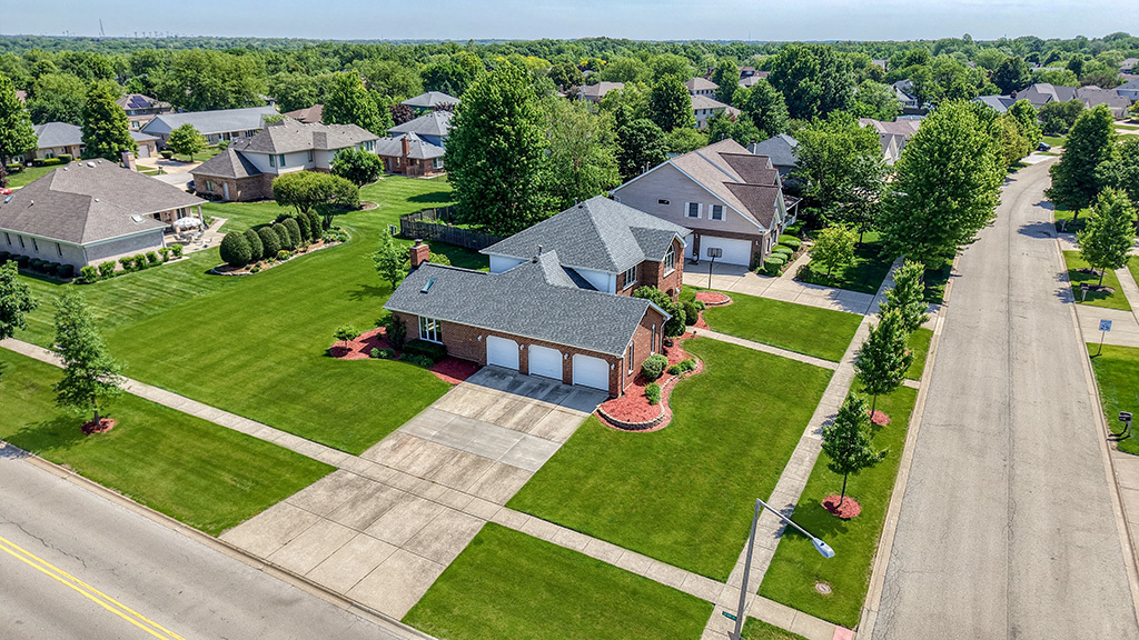 705 Ridgefield Road New Lenox IL 60451