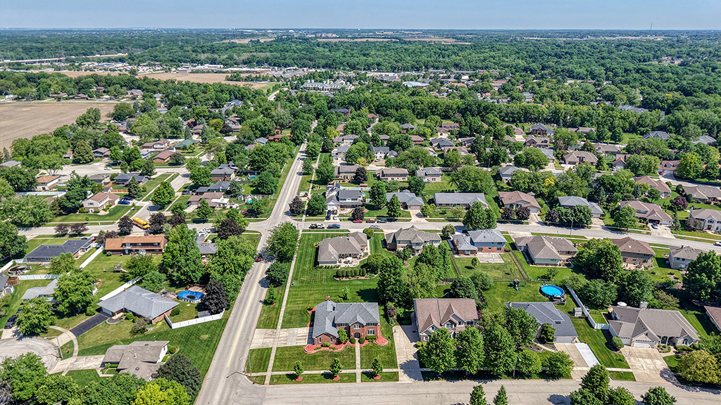 705 Ridgefield Road New Lenox IL 60451