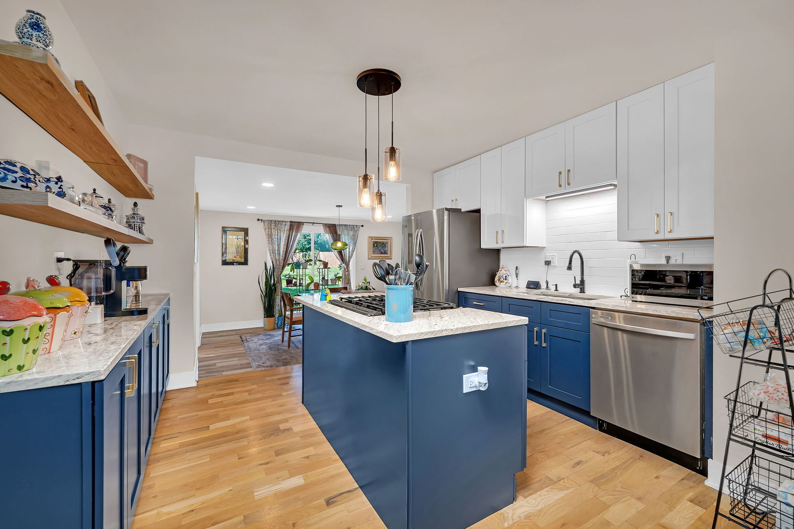 128 South Villa Avenue S Addison IL 60101