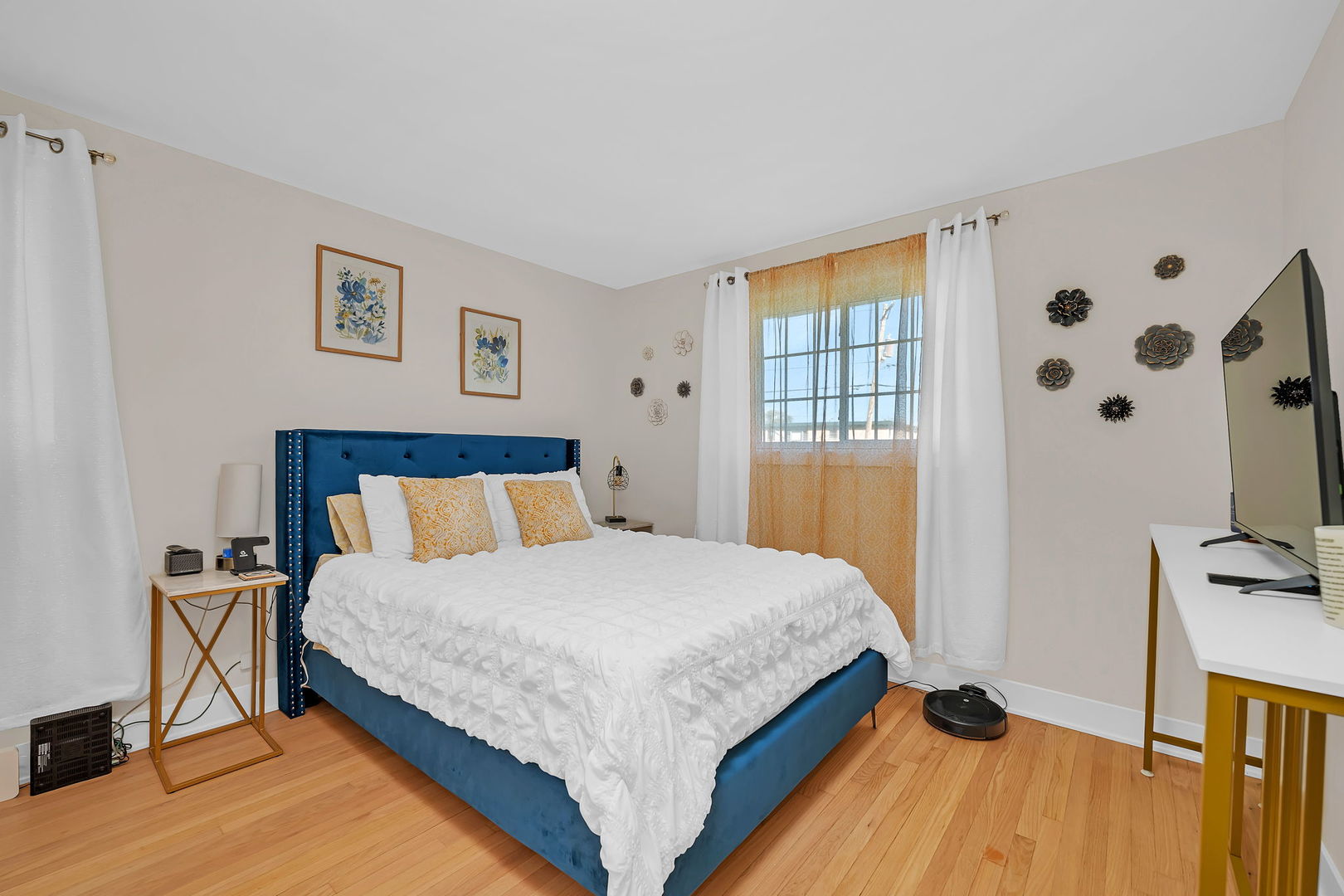 128 South Villa Avenue S Addison IL 60101