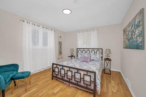 128 South Villa Avenue S Addison IL 60101