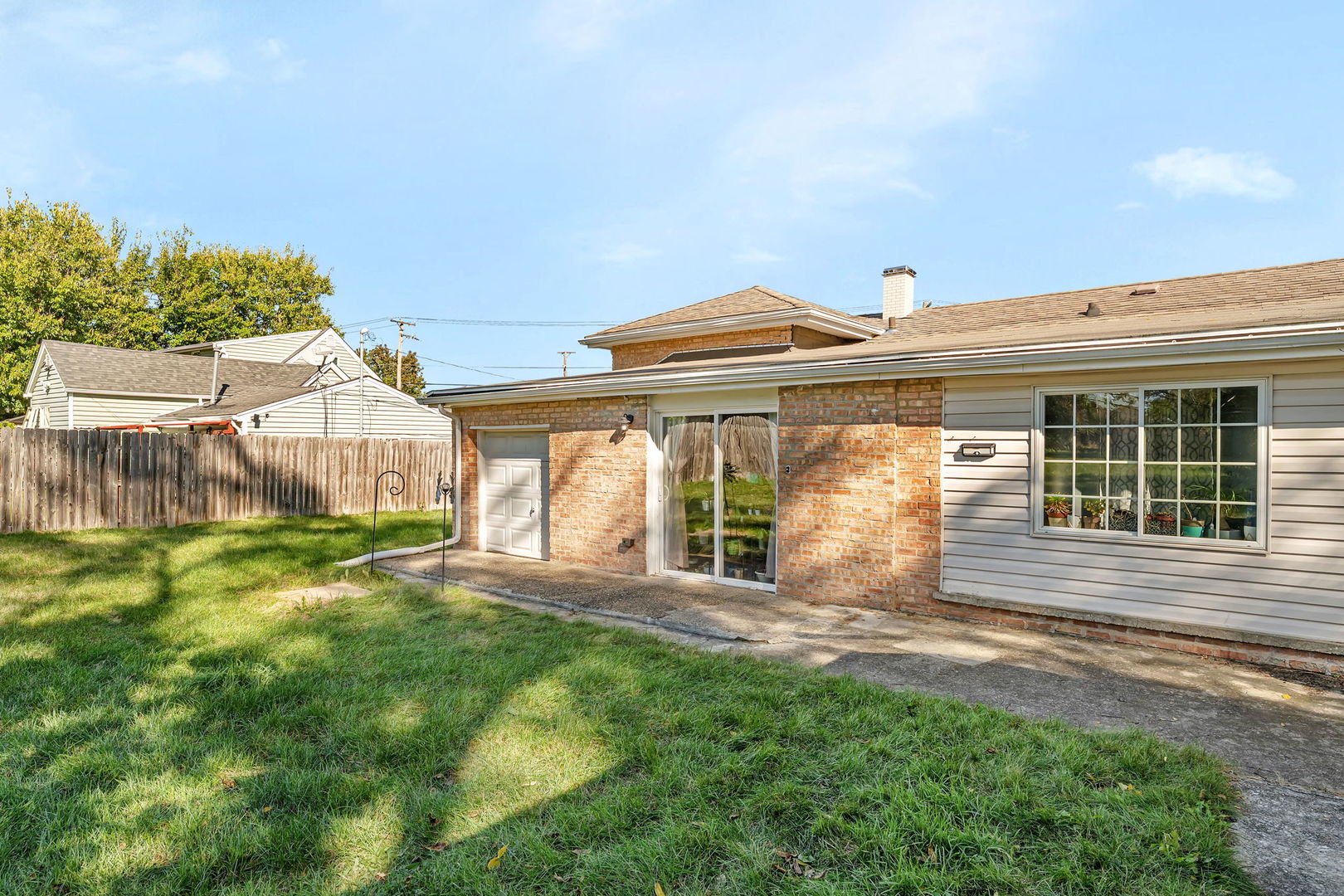 128 South Villa Avenue S Addison IL 60101