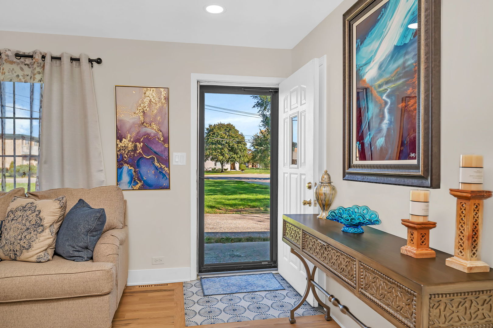 128 South Villa Avenue S Addison IL 60101